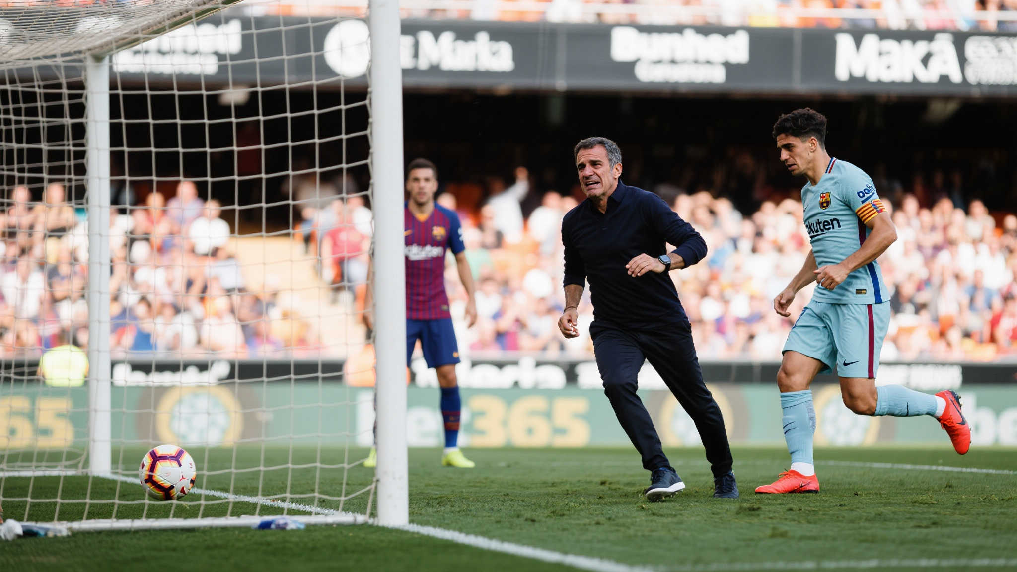 巴尔韦德虽失点苦涩,但坚定意志彰显强大内心 在足球的世界里,胜负不仅仅体现在比分之上,更潜藏于